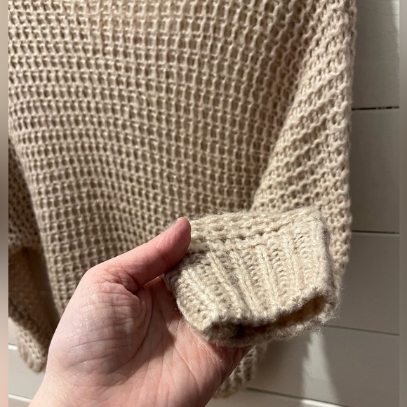 🤎NWOT Chunky Knit Beige Sweater - Active USA (S) - Picture 5 of 8